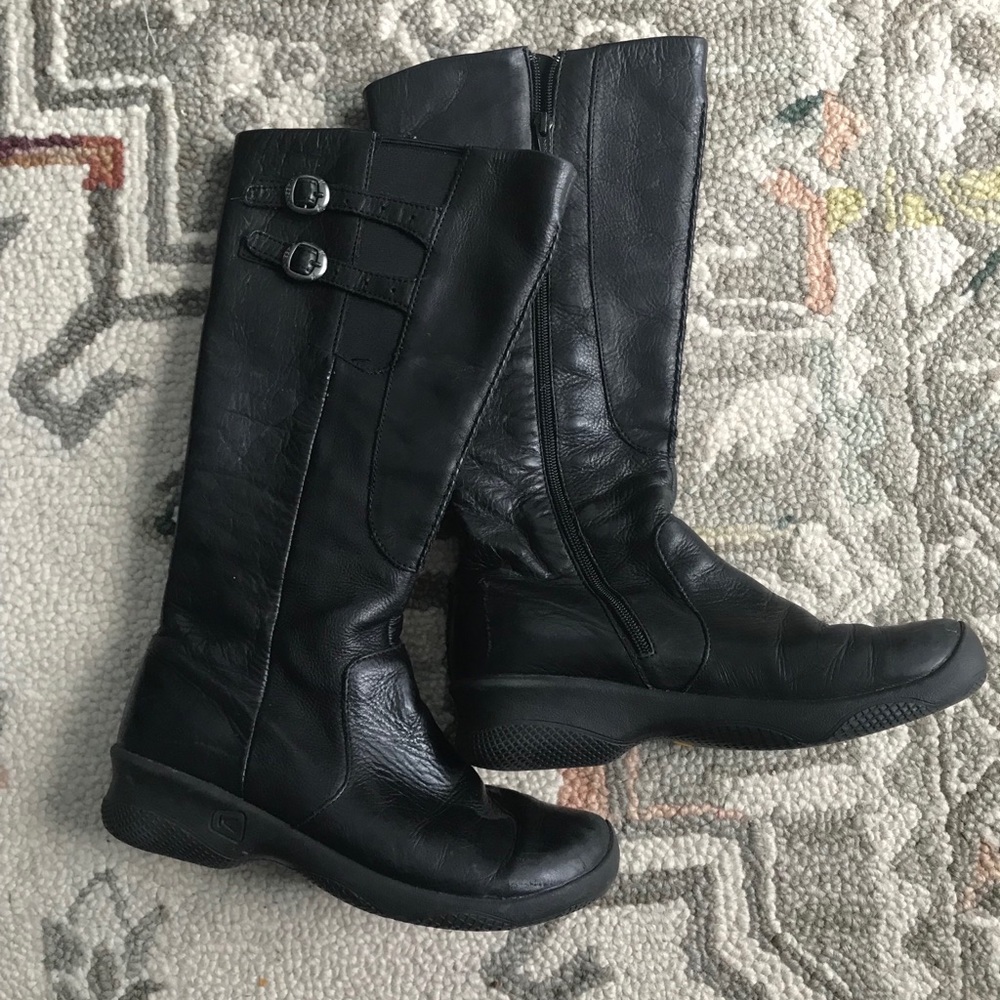 Keen Leather Waterproof boots EUC